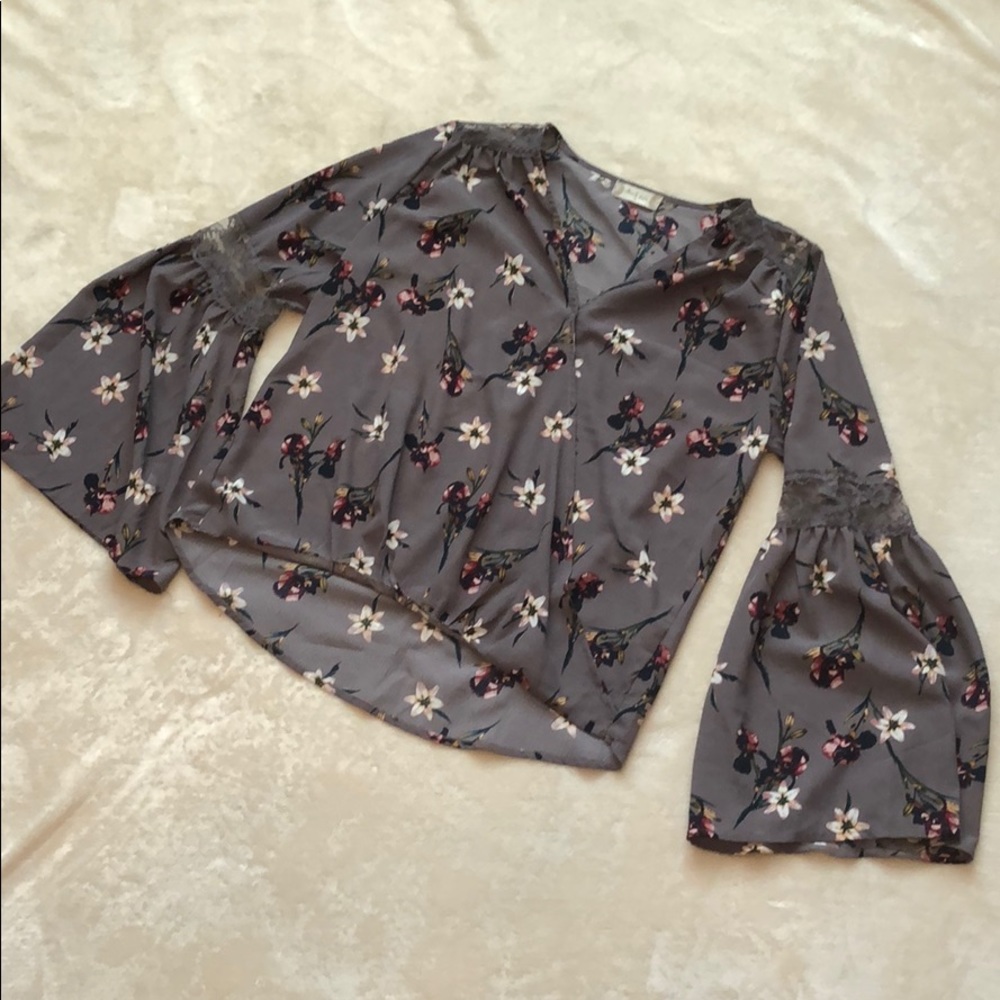 Altar’d Staye bell sleeve blouse